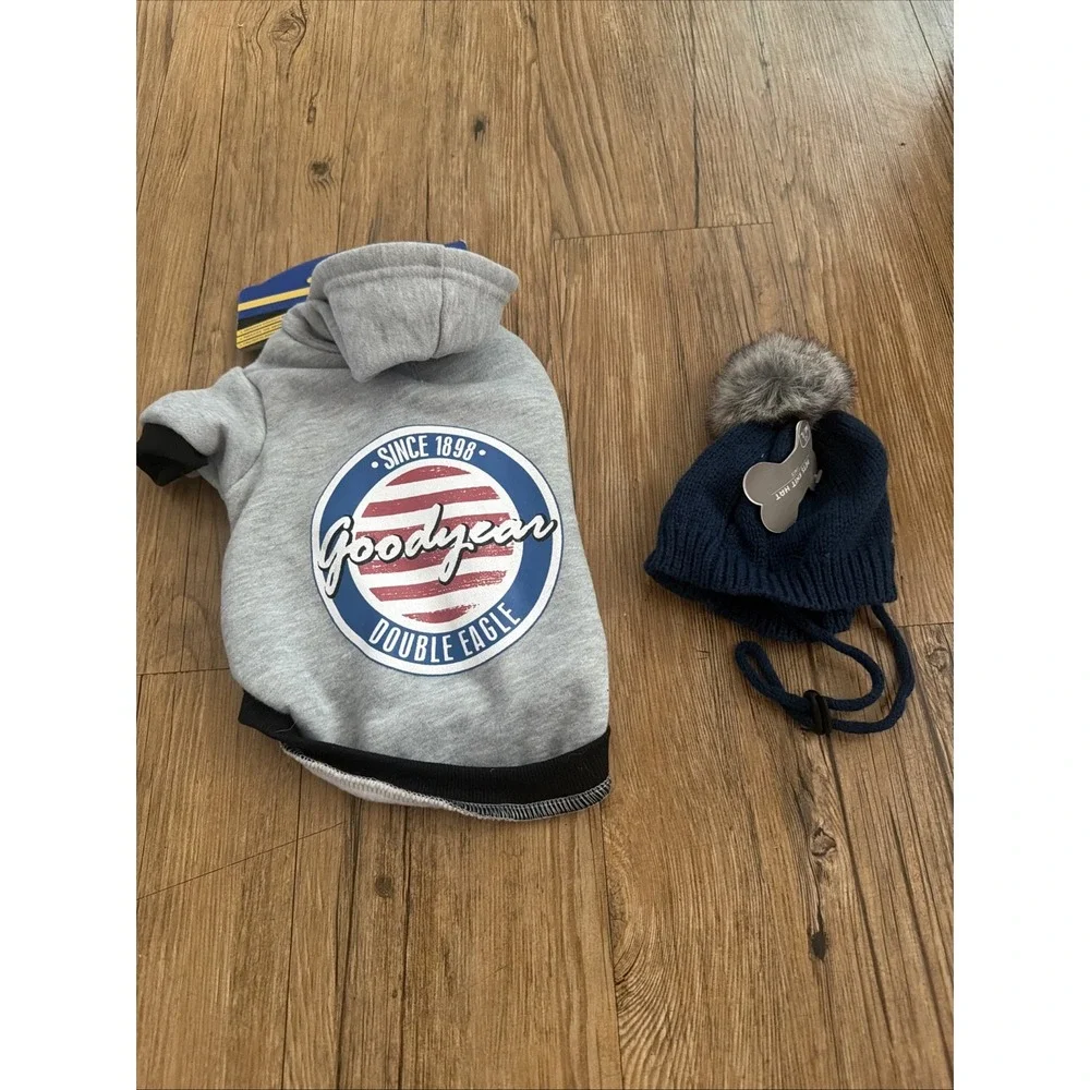 Dog Sweatshirt And Hat Nwt Size Medium Good Year Hoodie Knit Beanie Grey Blue
